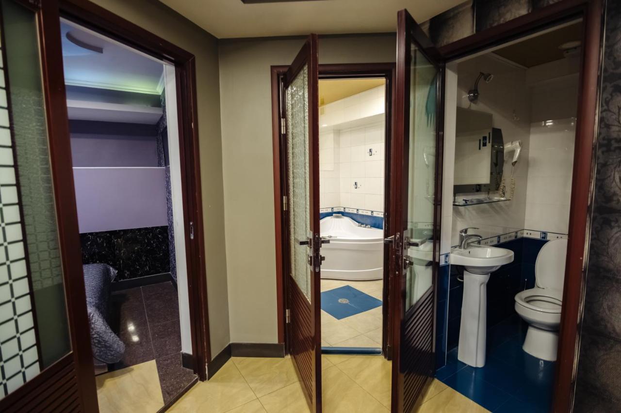 Golden Seconds Hotel Yerevan Exterior foto