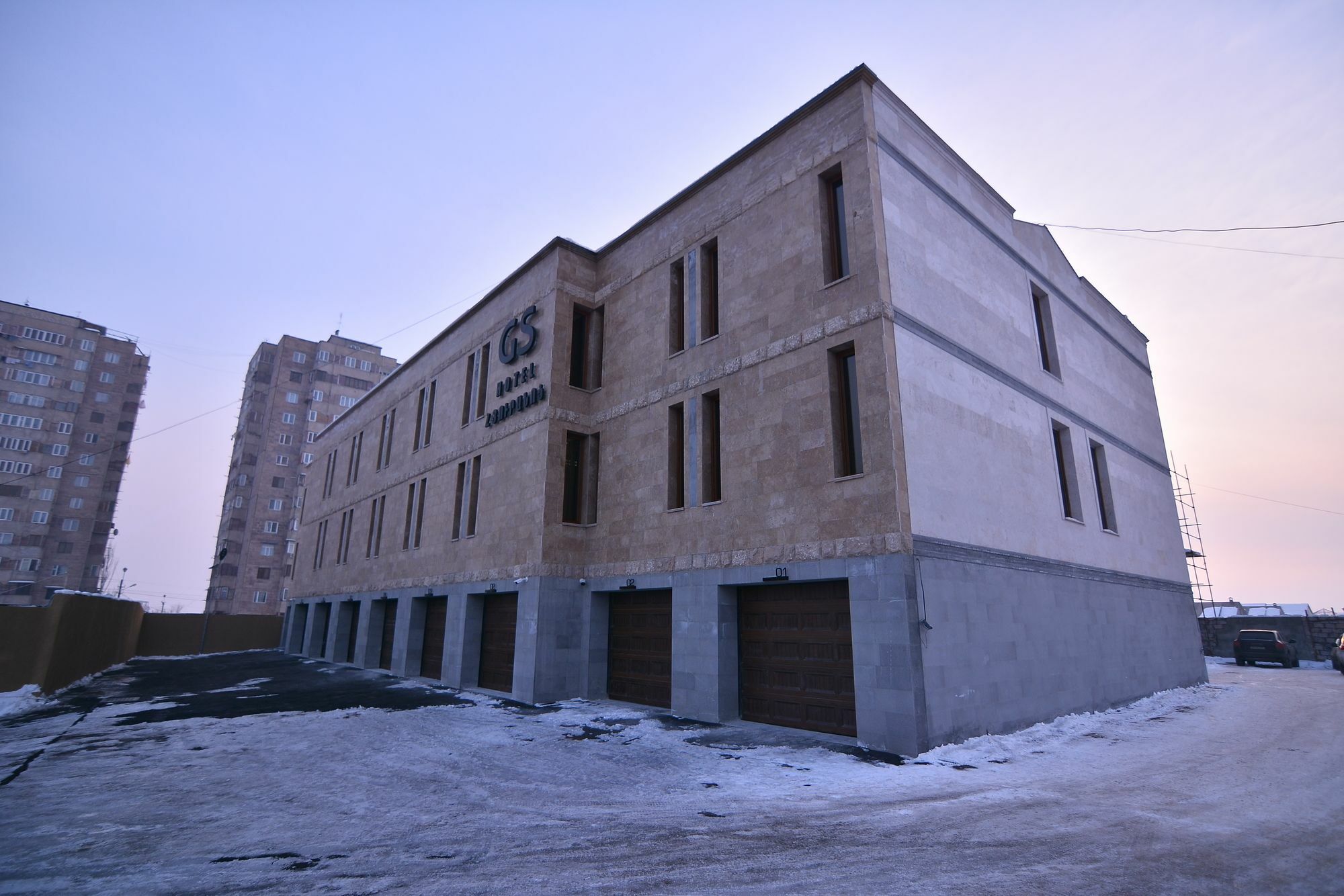 Golden Seconds Hotel Yerevan Exterior foto